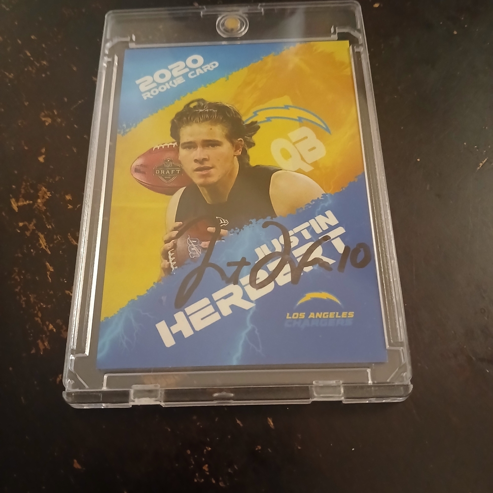 2020 Rookie Justin Herbert Autographed Football Card - Blue & Yellow
